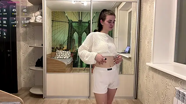 TianaWidell online show from November 2025 01:17:02 PM