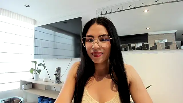 sasha jonne online show from September 2025 09:28:02 PM