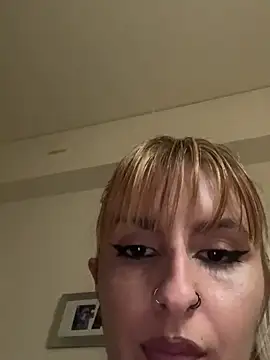 Snapshot of Sexy_Bulgarian_woman chatting on November 2025 09:22:02 AM Sexy Bulgarian woman online show from November 2025 09:22:02 AM