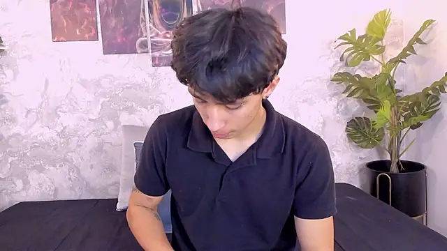 Tyler durten online show from October 2025 01:28:01 PM