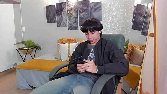 Tyler durten online show from December 2025 03:45:02 AM