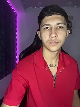 Alejandro BigCock22 online show from October 2025 01:03:01 AM