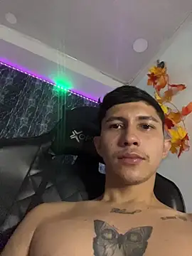 Alejandro BigCock22 online show from October 2025 04:38:01 AM