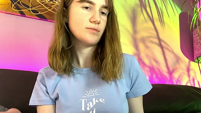 Snapshot of velina__ chatting on September 2025 04:09:05 PM velina online show from September 2025 04:09:05 PM