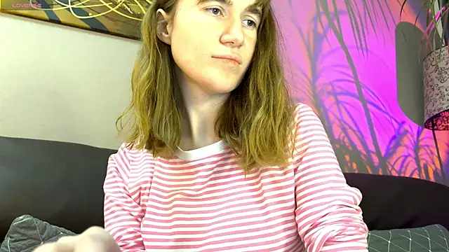 Snapshot of velina__ chatting on September 2025 07:47:01 PM velina online show from September 2025 07:47:01 PM