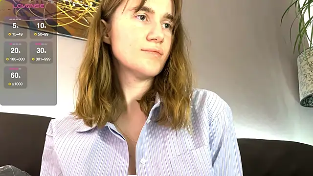 Snapshot of velina__ chatting on October 2025 03:43:01 PM velina online show from October 2025 03:43:01 PM