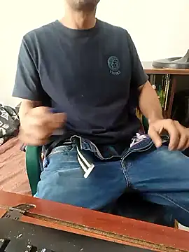 pajaito xl online show from January 2026 08:12:01 PM