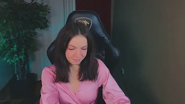 Loona Eclipse online show from September 2025 08:32:01 PM