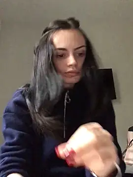 prettylittlefooxy online show from November 2025 12:15:02 PM