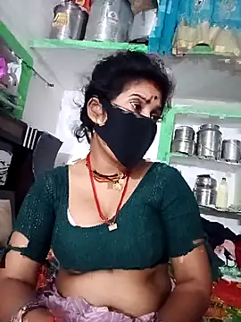 Snapshot of Reeta_cut chatting on October 2025 04:03:02 PM Reeta cut online show from October 2025 04:03:02 PM