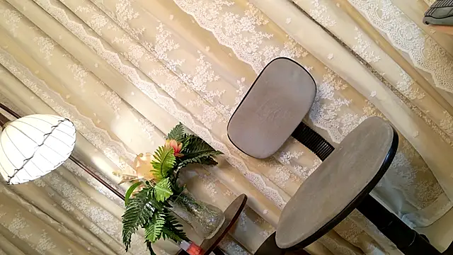 PrettyStranger online show from November 2025 07:31:02 AM