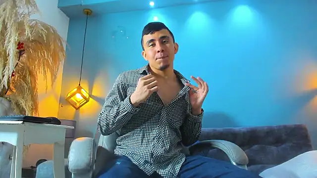 Eross Santy online show from February 2026 01:15:02 PM