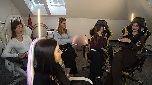 Snapshot of _Lili_054 chatting on October 2025 10:22:02 AM  Lili 054 online show from October 2025 10:22:02 AM