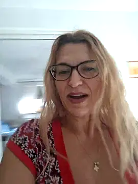 KamaFeels online show from December 2025 09:48:01 AM