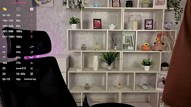 EchoBloom online show from November 2025 11:01:02 AM