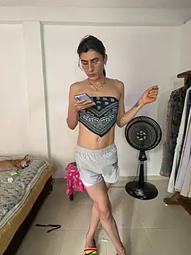 Violeta Foxz online show from June 2026 07:24:02 PM