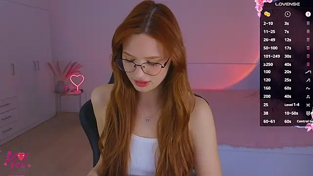 Snapshot of CuteAriel7 chatting on May 2026 03:52:01 PM CuteAriel7 online show from May 2026 03:52:01 PM