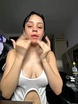 AYTANA CORBERO online show from September 2025 04:08:01 PM