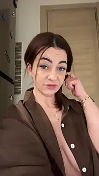 Snapshot of Roxanne_Skye chatting on November 2025 04:56:01 PM Roxanne Skye online show from November 2025 04:56:01 PM