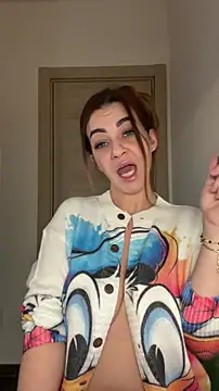 Snapshot of Roxanne_Skye chatting on November 2025 02:06:01 PM Roxanne Skye online show from November 2025 02:06:01 PM