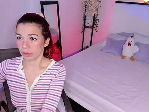 Snapshot of selene_boyer chatting on September 2025 04:06:01 PM selene boyer online show from September 2025 04:06:01 PM