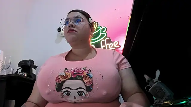 SafiroFer online show from September 2025 08:55:02 PM