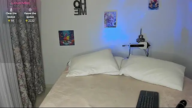 Natalia  Miller online show from November 2025 08:19:02 PM