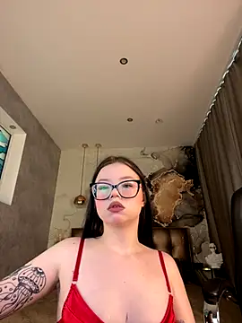 RubySkye online show from September 2025 11:07:01 PM