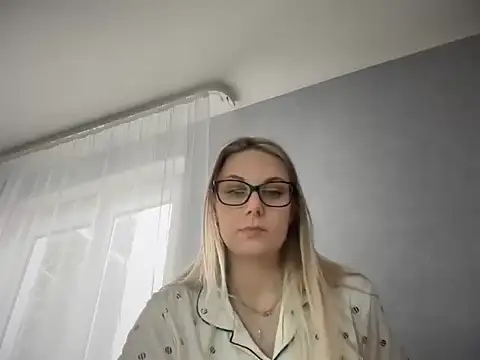 NikexPretty online show from October 2025 08:15:02 AM