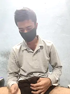 Snapshot of GirlsCrush_ chatting on October 2025 07:15:02 PM GirlsCrush online show from October 2025 07:15:02 PM