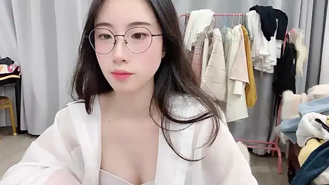 Freya7777 online show from November 2025 04:13:02 PM