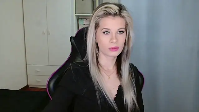 KristineGlow online show from March 2026 07:14:02 AM