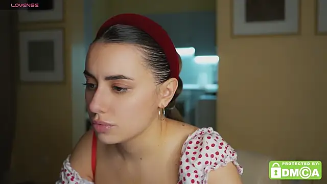 KateCarrey online show from October 2025 08:33:02 PM