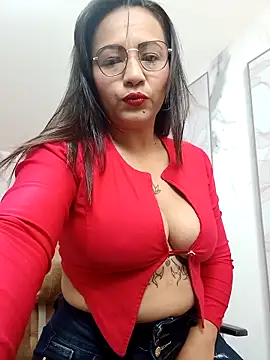 Snapshot of agatha_sluttylatina chatting on November 2025 03:17:01 AM agatha sluttylatina online show from November 2025 03:17:01 AM