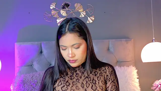 kendalFox  online show from April 2026 12:57:01 AM