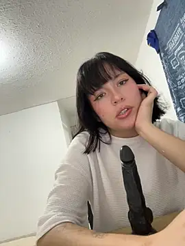 Snapshot of aliciia_23 chatting on September 2025 06:17:02 AM aliciia 23 online show from September 2025 06:17:02 AM