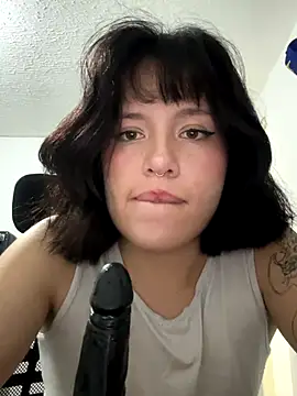 Snapshot of aliciia_23 chatting on September 2025 05:35:02 AM aliciia 23 online show from September 2025 05:35:02 AM