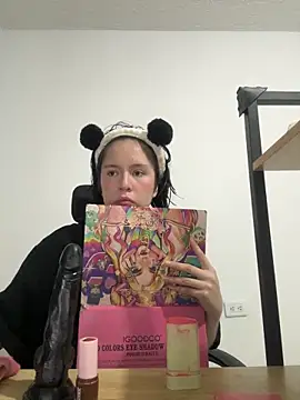 Snapshot of aliciia_23 chatting on October 2025 04:11:01 AM aliciia 23 online show from October 2025 04:11:01 AM