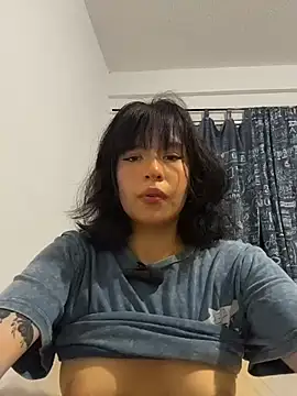 aliciia 23 online show from November 2025 03:19:02 AM