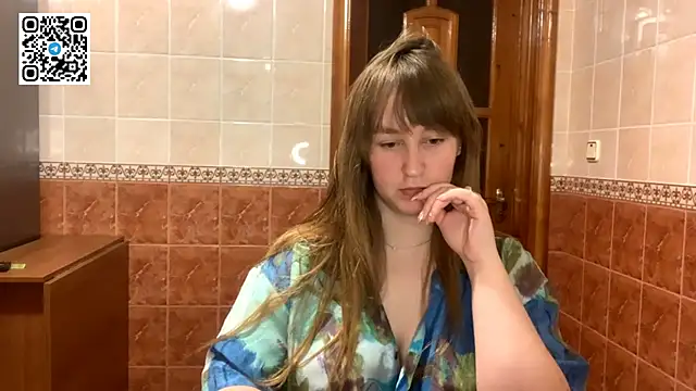 MaroonMoon  online show from October 2025 07:46:02 PM