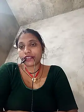 Snapshot of Sandhya_x chatting on October 2025 05:04:02 AM Sandhya x online show from October 2025 05:04:02 AM