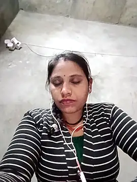 Snapshot of Sandhya_x chatting on November 2025 06:52:02 PM Sandhya x online show from November 2025 06:52:02 PM