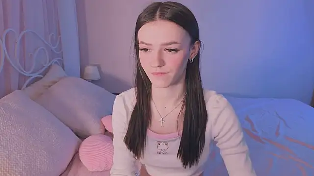 Snapshot of E_l_i_z_e_ chatting on November 2025 05:23:02 AM E l i z e online show from November 2025 05:23:02 AM