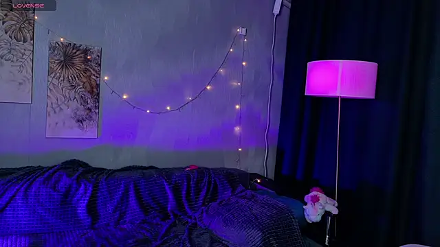 KikiMoor online show from November 2025 10:51:02 AM