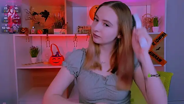 mila glow1 online show from October 2025 08:31:01 PM