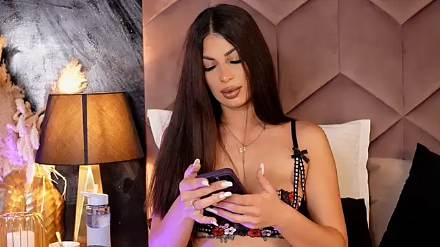 EvaRhea online show from September 2025 03:00:01 AM