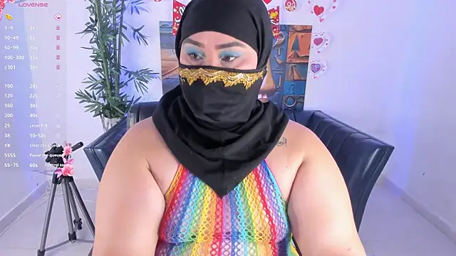 Snapshot of samanee_konn chatting on May 2026 06:56:02 PM samanee konn online show from May 2026 06:56:02 PM
