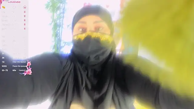 Snapshot of samanee_konn chatting on May 2026 08:04:04 PM samanee konn online show from May 2026 08:04:04 PM