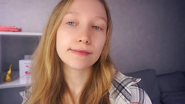 EarnestineGyllenband online show from November 2025 06:51:02 AM