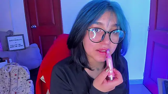 sophiievv online show from February 2026 06:36:01 PM